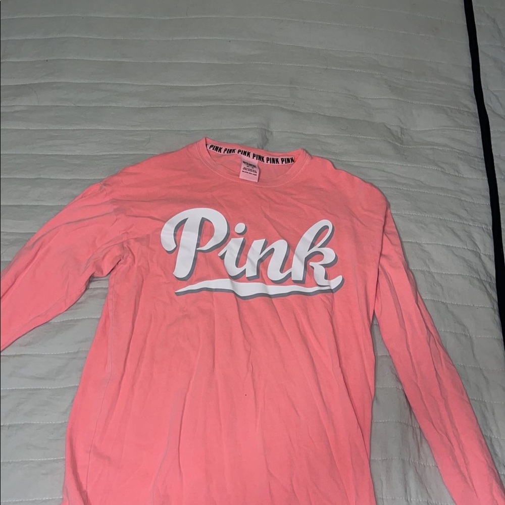 VSPINK long sleeve shirt  XS